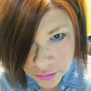 Meet your Posher, Suzanne